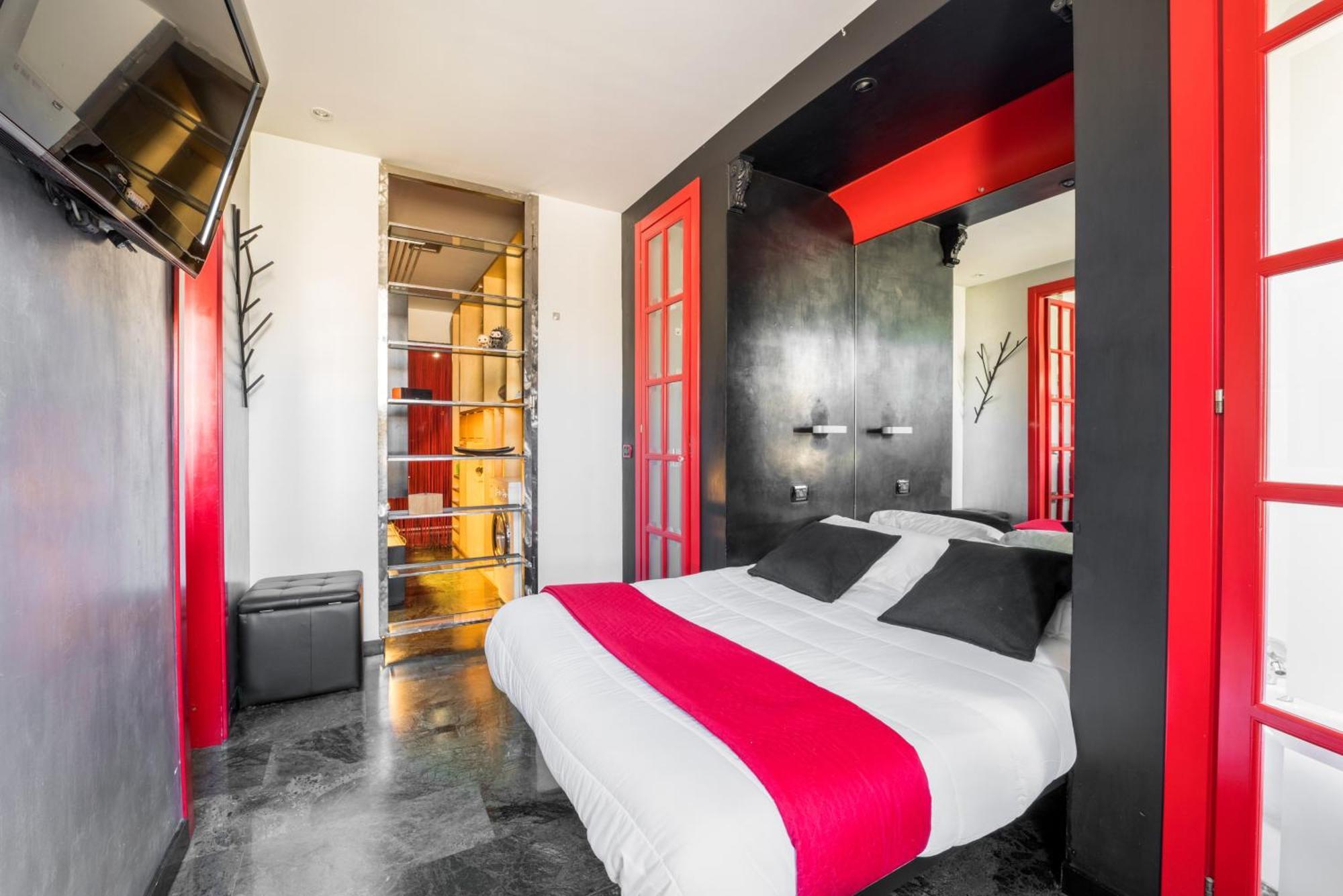 Comics Penthouse, Funny Flat Nearby Colosseum Lägenhet *